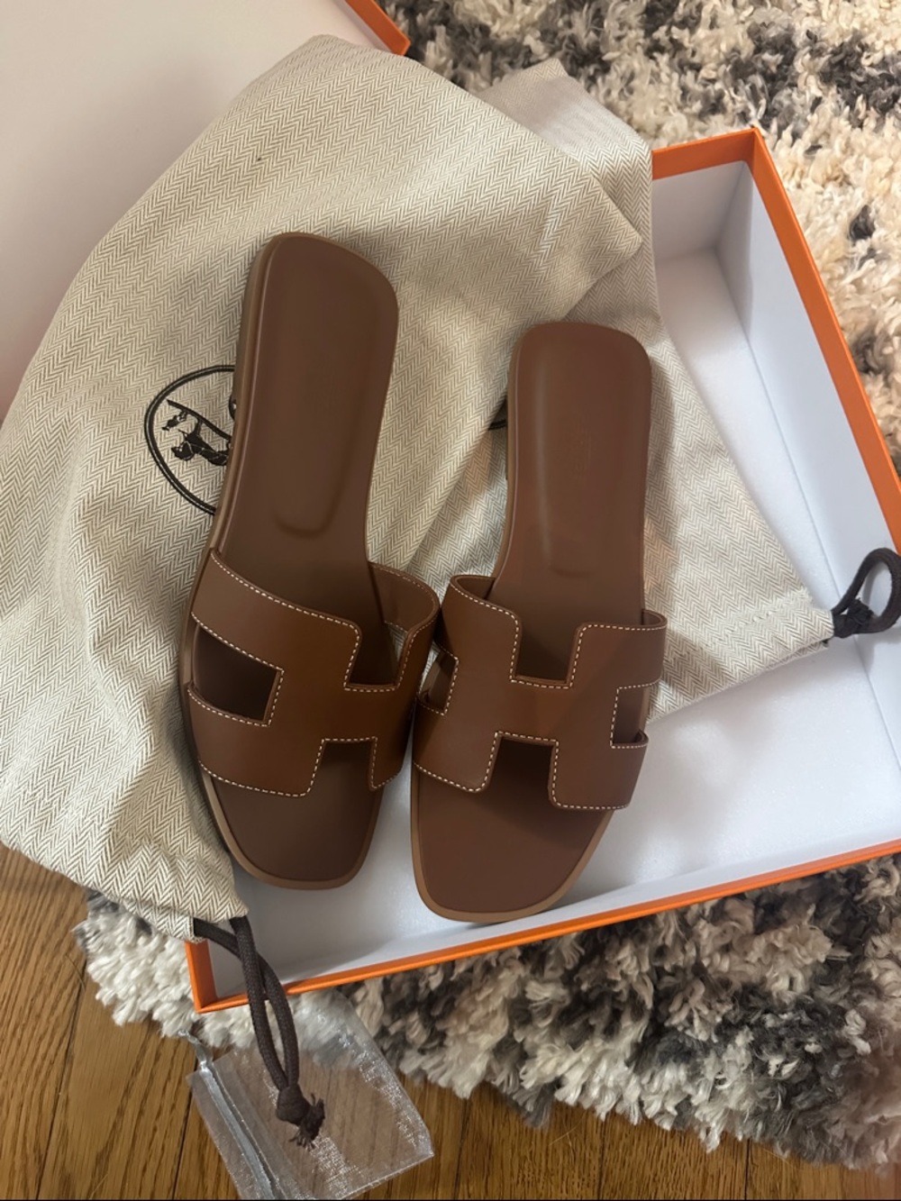 Hermès Oran Sandals – Brown Leather | Size 38 | Full Set | BNIB - Picture 10 of 12